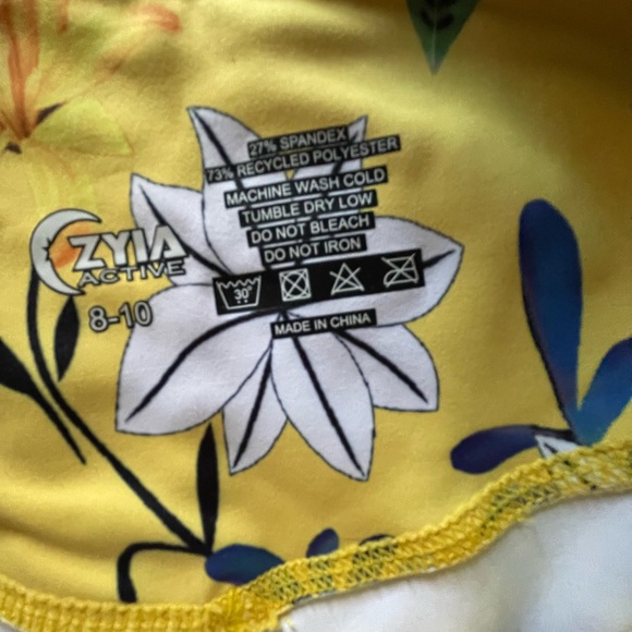 Zyia Active bra and leggings set - Picture 6 of 10